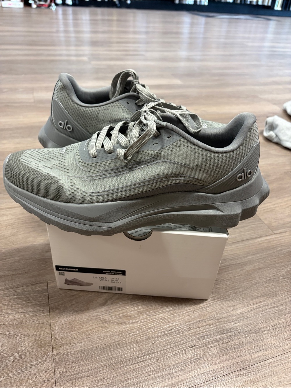 ALO Yoga Men's Gray Mesh Trainer Sneakers